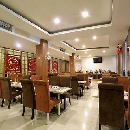 Dragon Inn Kendari Exteriér fotografie