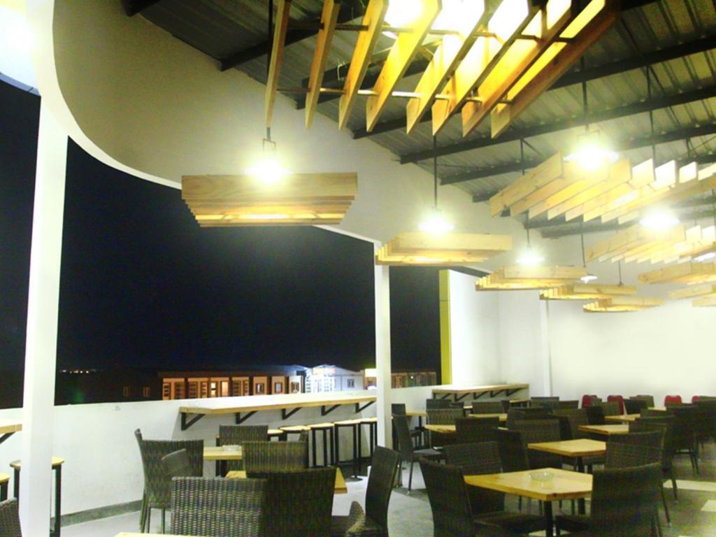 Dragon Inn Kendari Exteriér fotografie
