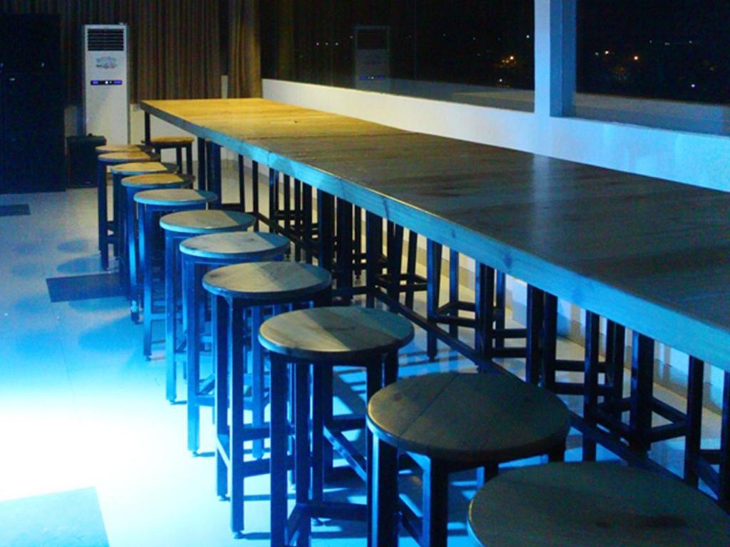 Dragon Inn Kendari Exteriér fotografie
