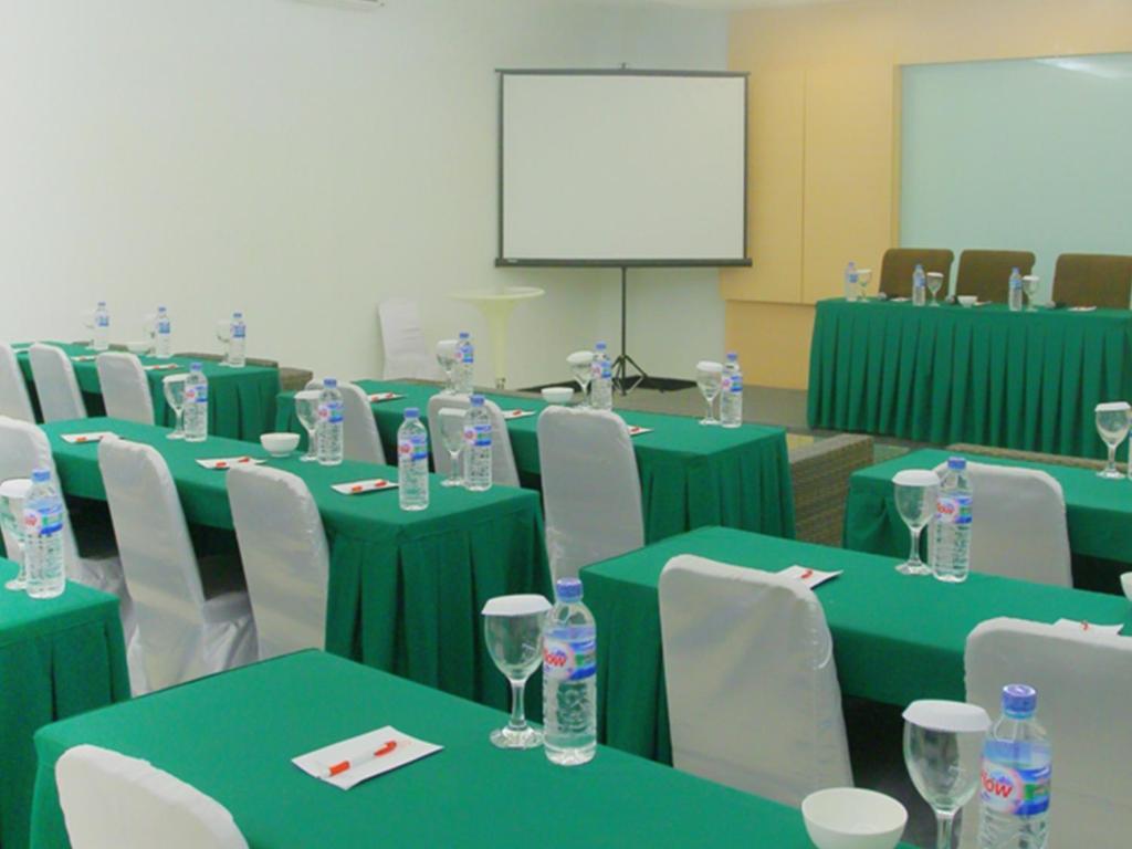 Dragon Inn Kendari Exteriér fotografie